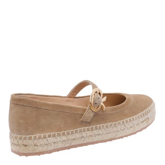 26SS 지안비토로시 플랫 슈즈 G22366 05GOM VLUCAML Beige - GIANVITO ROSSI