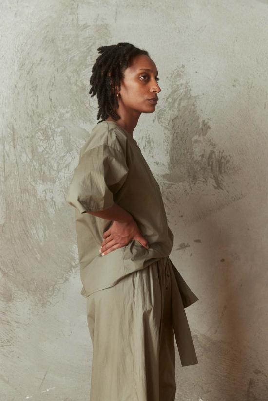  엘사 에스투르지 블라우스 나비 탑 - ELSA ESTURGIE