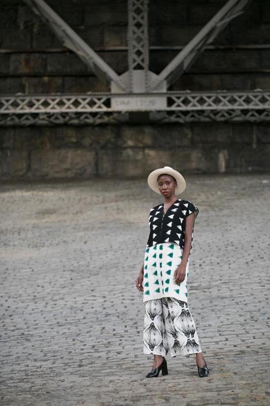  에이치 프레드릭손 튜닉 H. Fredriksson 라라 크롭 - H FREDRIKSSON