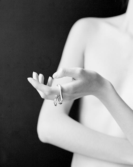  제인 다렌스부르그 반지 제인 다렌스부르의 이중 뫼비우스 고리 - JANE DARENSBOURG