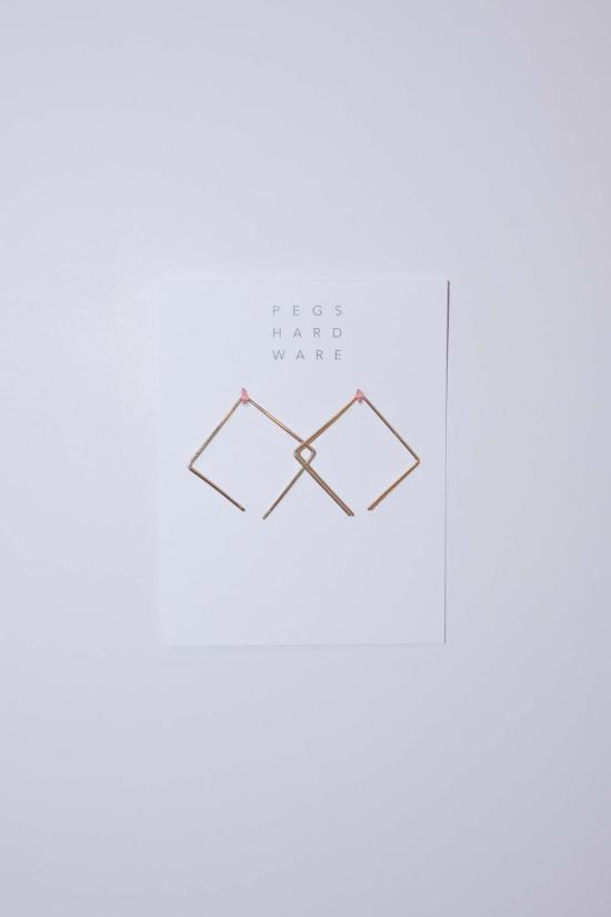  Pegs Hardware 브로치 페그 하드웨어 박스 핀 골드