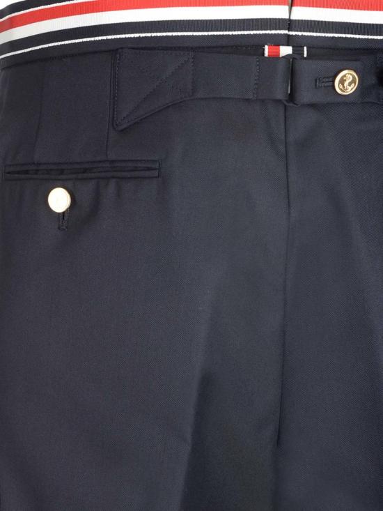  톰브라운 수트 팬츠 톰 브라운 스트라이프 허리밴드  (블루) - THOM BROWNE