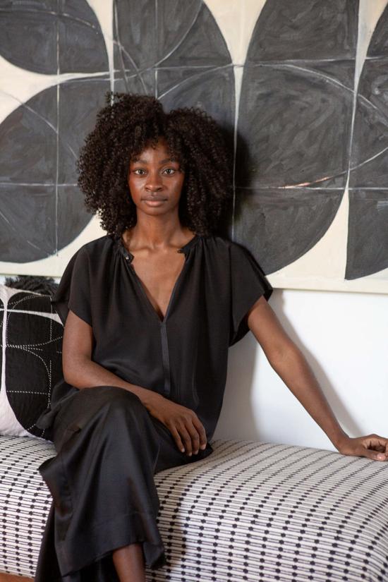  에리카 타노브 블라우스 에리카 타노프 패티 실크 샤르뫼즈  블랙