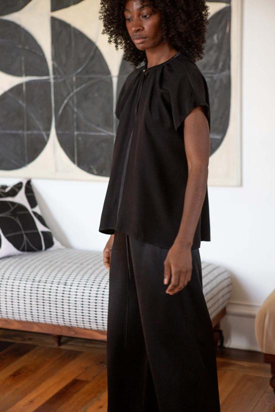  에리카 타노브 블라우스 에리카 타노프 패티 실크 샤르뫼즈  블랙 - ERICA TANOV