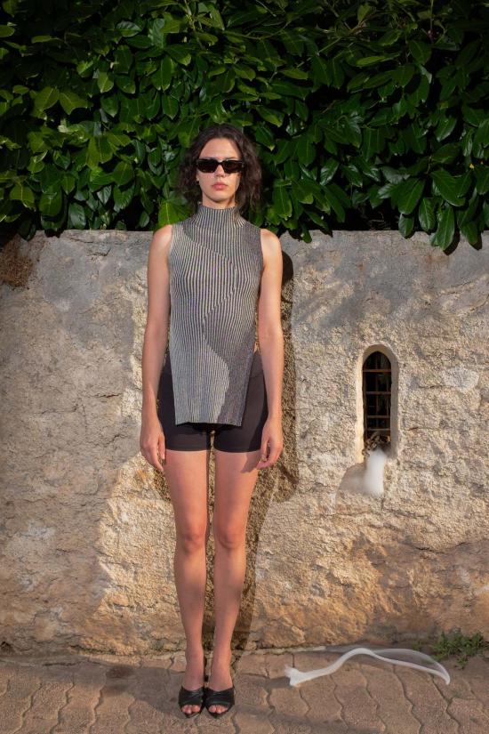  언타이틀드 인 모션 민소매 티셔츠 제목 없음 움직이는 가우디 탱크 흑백