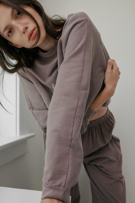  울 하이드 스웨터 이지 스웨트셔츠