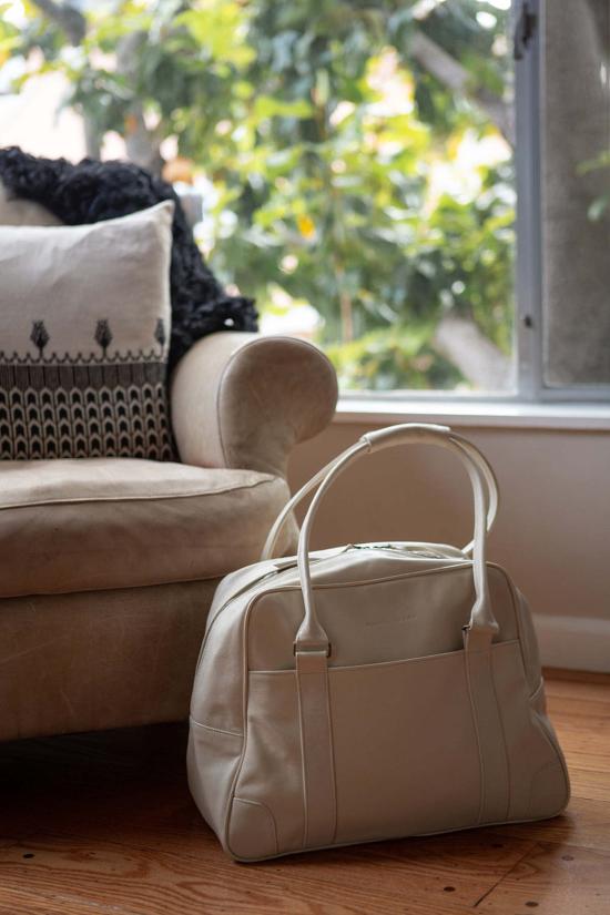  에리카 타노브 캐리어 에리카 타노프 에곤 레더 위켄더 - ERICA TANOV