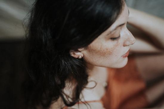  Uni 이어링 유니 주얼리 엘라 스터드 귀걸이 - OTHER BRANDS