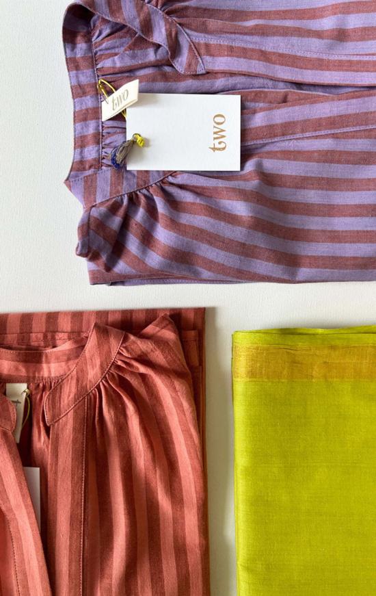  투 롱 원피스 코랄 스트라이프  포켓 카프탄 - TWO