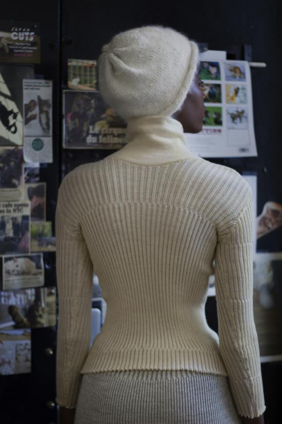  été noir 터틀넥 Été Noir 골지 경량  내추럴 - OTHER BRANDS