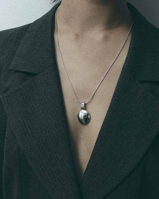  써드 리즌스 목걸이/팬던트 세 번째 이유 라운드 유물 로켓 - THIRD REASONS