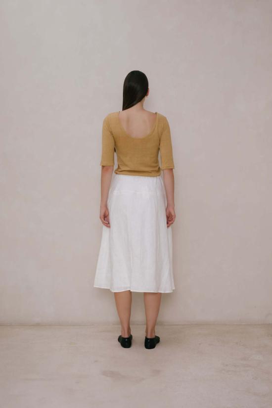  앳 던 블라우스 새벽에. 실크 하이탑 블랙 - AT DAWN.