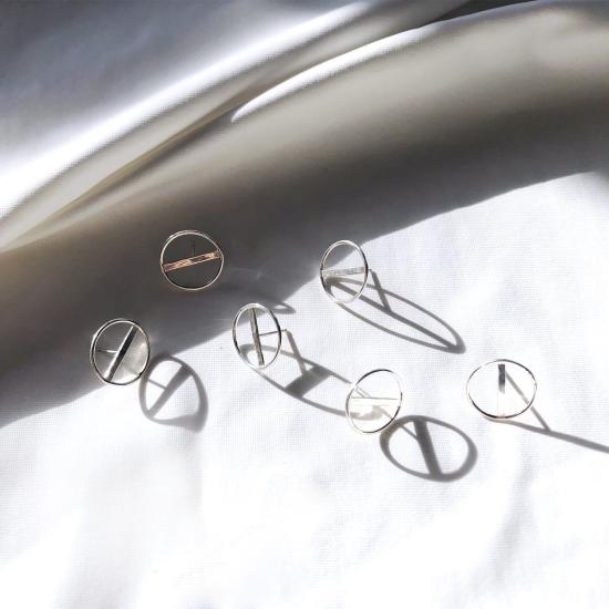  메탈렙시스 프로젝트 이어링 칼더 스터드 귀걸이 - METALEPSIS PROJECTS