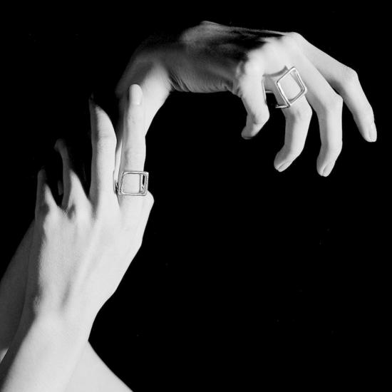  제인 다렌스부르그 반지 제인 다렌스버그 더블 스퀘어 메탈 링 - JANE DARENSBOURG