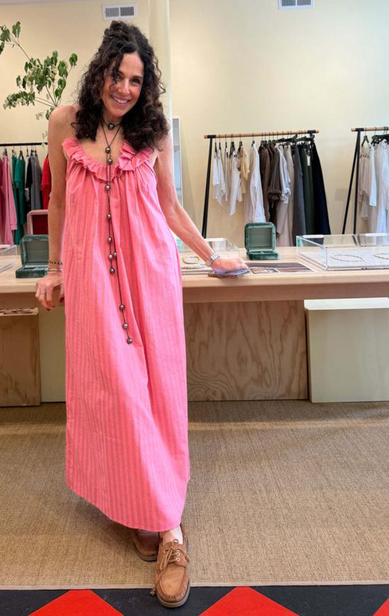  투 롱 원피스 두 개의 러플이 달린 스트라이프 드레스