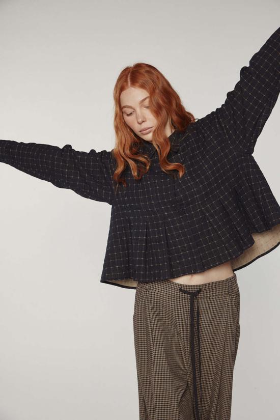  아멘테 블라우스 코튼 플리츠  블랙