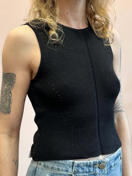  아뜰리에 델핀 민소매 티셔츠 아틀리에 델핀 하이 게이지 컴팩트 - ATELIER DELPHINE