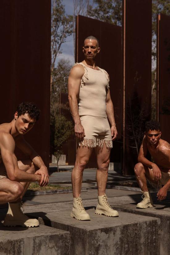  팽 민소매 티셔츠 팡 니트 프린지 탱크 샴페인 - FANG