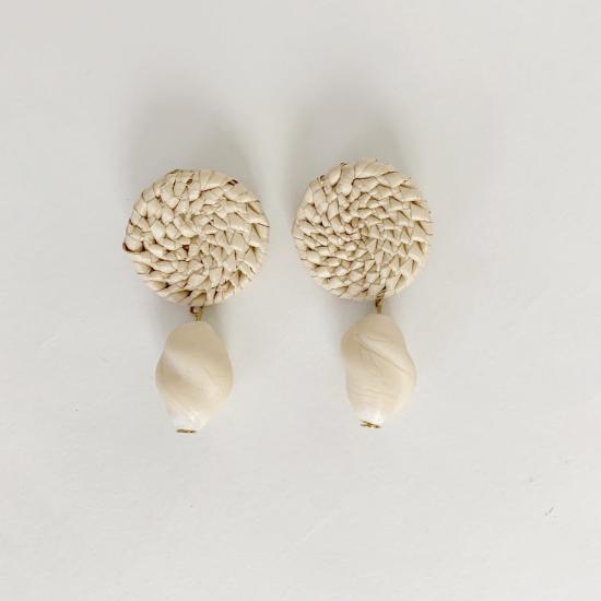  크레시오니 이어링 Crescioni Terra 귀걸이 야자/뼈 유리