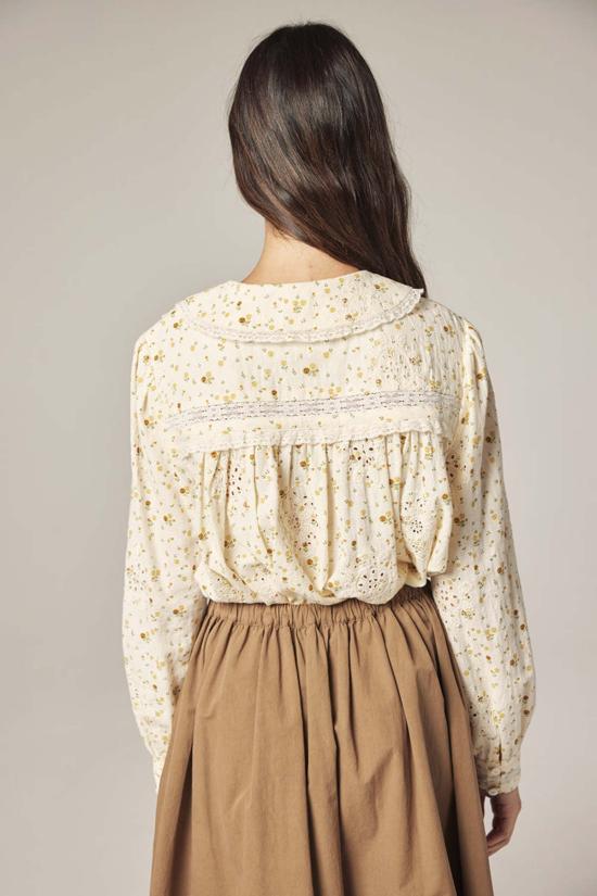  아멘테 블라우스 피터팬 칼라 셔츠 크림/옐로우 - AMENTE