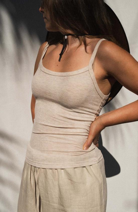  네라네제 민소매 티셔츠 네라네즈 솔레이 업사이클링 립 탱크 샌드 헤더 - NERANESE