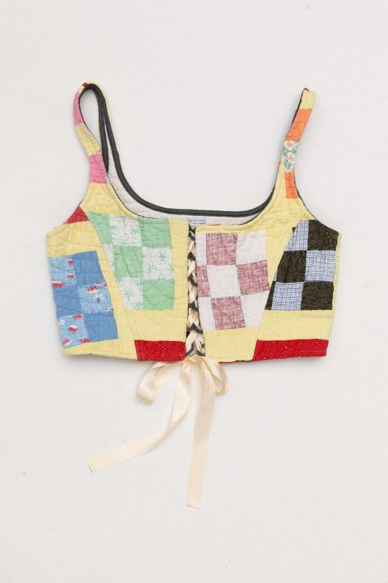  카린 민소매 티셔츠 칼린 퀼트 코르셋 블록