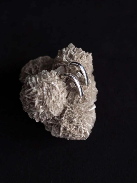  만시 이어링 마안시 하프 문 커프 - MAANCY