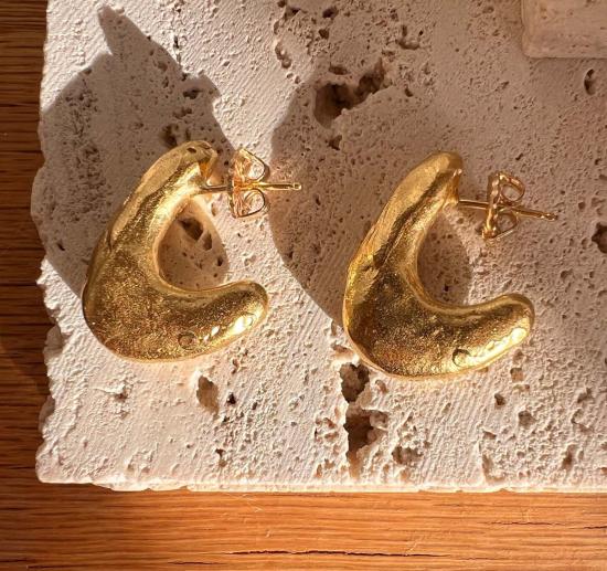  머큐리얼 스튜디오 이어링 사빈