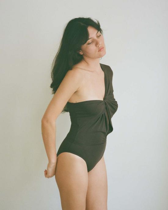  파리 데사이 바디수트 티셔츠 Pari Desai Hiran 드레이프 바디수트 - PARI DESAI