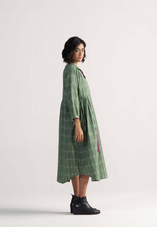  IKKIVI 롱 원피스 이키비 테이블 포 투 드레스 그린 - IKKIVI