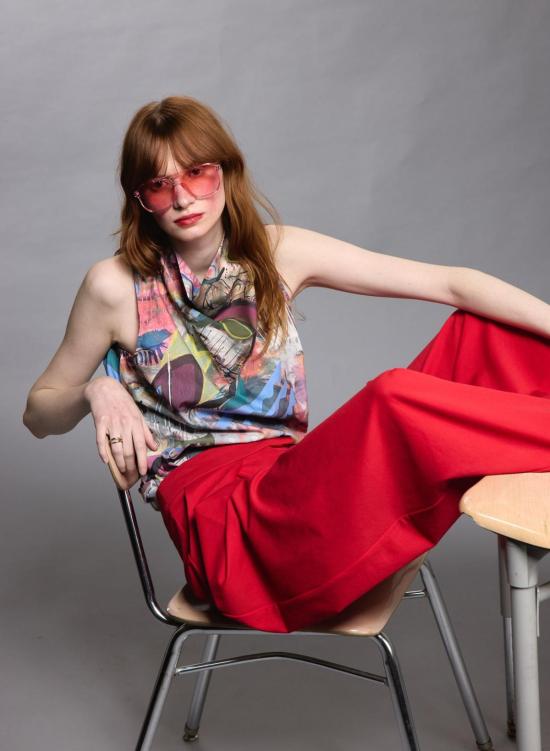  Meg 블라우스 메그 반다나 파이트 라이크 어 걸 프린트 탑