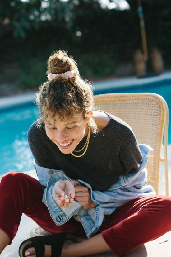  메릿 찰스 스트레이트 팬츠 재거 조거스 상그리아 레드