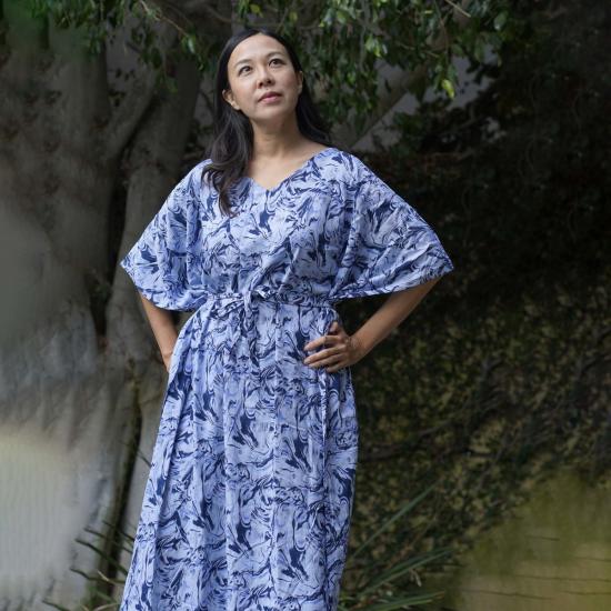  카시 코옵 롱 원피스 Kasih Coop 카프탄 드레스 블루 마블 - KASIH COOP