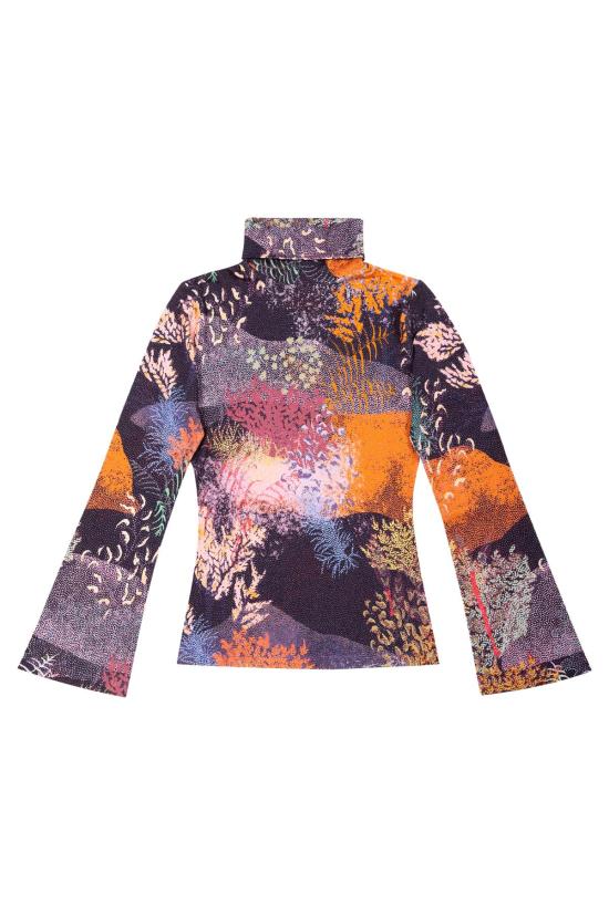  Untitled in Motion 터틀넥 무제 움직임 오르마  트라문타나