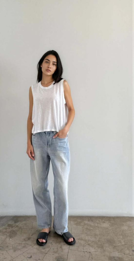  잇이즈웰 LA 민소매 티셔츠 잇 이즈 웰 L.A. 크롭 머슬 티셔츠 - IT IS WELL L.A.