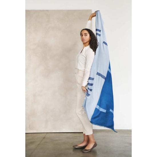  Variously 머플러/스카프 다양한 색상의 하버 블루 실크 메리노 핸드메이드 자수 스카프 (블루/오렌지) - OTHER BRANDS