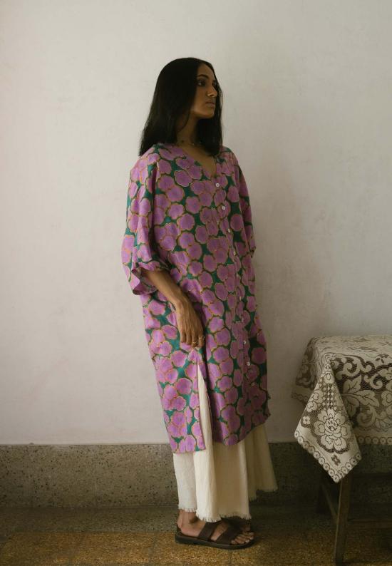  IKKIVI 롱 원피스 이키비 클로버 셔츠 드레스 멀티컬러 - IKKIVI