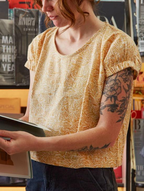  해피 프렌치 갱 블라우스 즐리아 탑 카멜 바이브