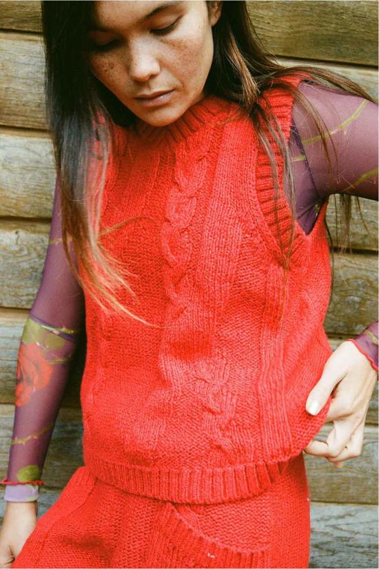  노블 베스트 고급스러운 땋은 니트 조끼 파프리카 - NOBLE