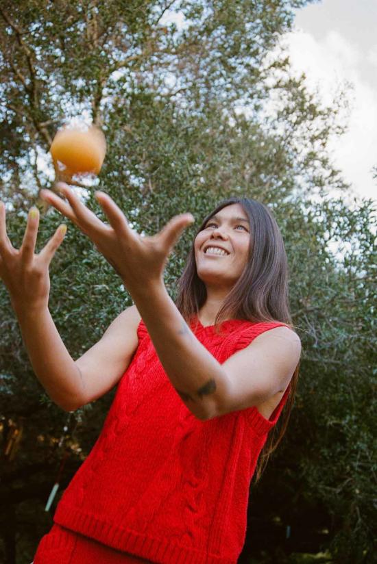  노블 베스트 고급스러운 땋은 니트 조끼 파프리카 - NOBLE