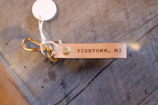  FISHTOWN 키링 피쉬타운 피쉬타운 가죽 및 황동  황동