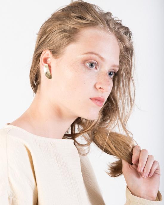  Luiny 이어링 루이니 불규칙 플랫 귀걸이 (황동 소재) - OTHER BRANDS