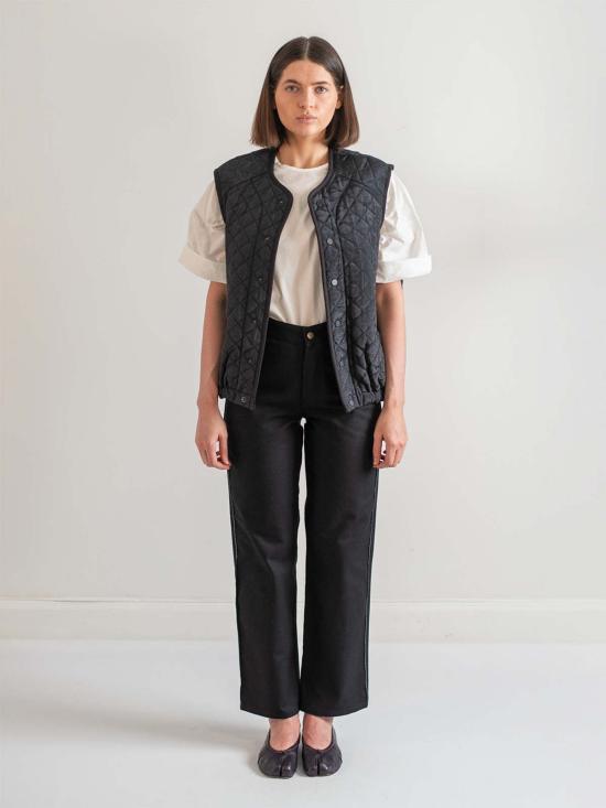  에블린 베스트 A B E L I N E 코튼 모아레 퀼팅  블랙 - A B E L I N E