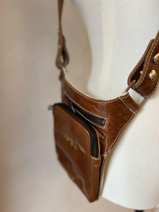  스튜디오 미니말레 베스트 갈색 가죽 홀스터 조끼 (남녀공용) - STUDIO MINIMALE