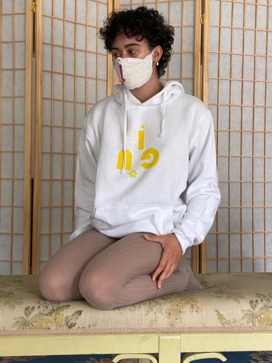  주주 스웨터 Giu Giu 카모마일 후디 화이트 - GIU GIU