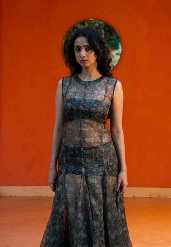  이키비 롱 원피스 시아 시스루 드레스 - IKKIVI