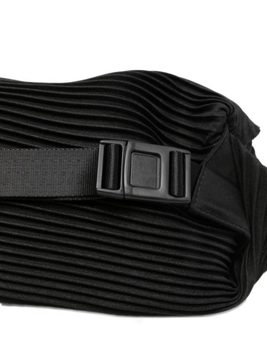 26SS 플리츠플리즈 벨트백 PP67AG511 15 Black - PLEATS PLEASE