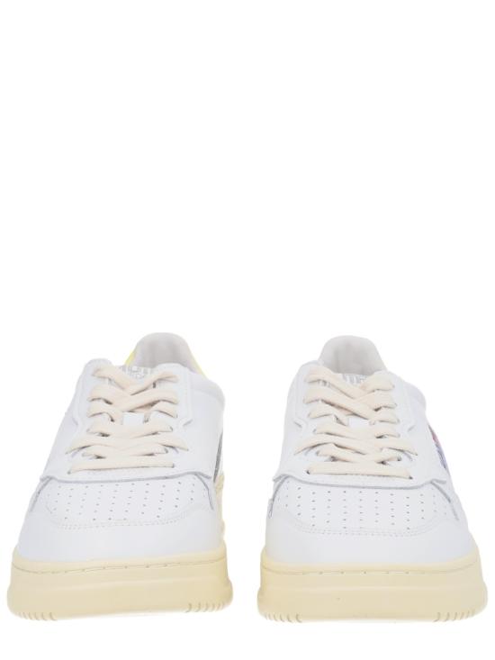 26SS 오트리 메달리스트 로우 스니커즈 AULM LL09 WHITE - AUTRY