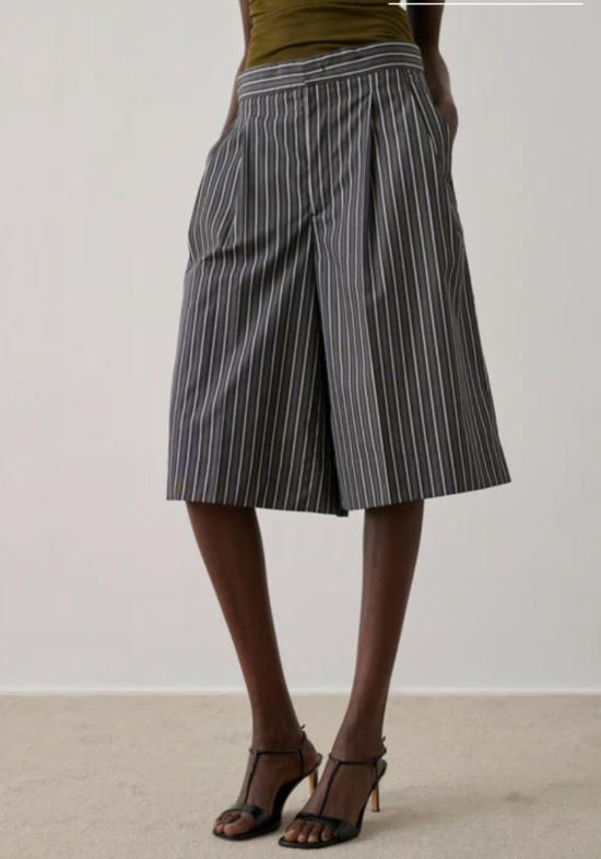  쉐르 샌들 수르 세실리 힐스 느와르 - SOEUR