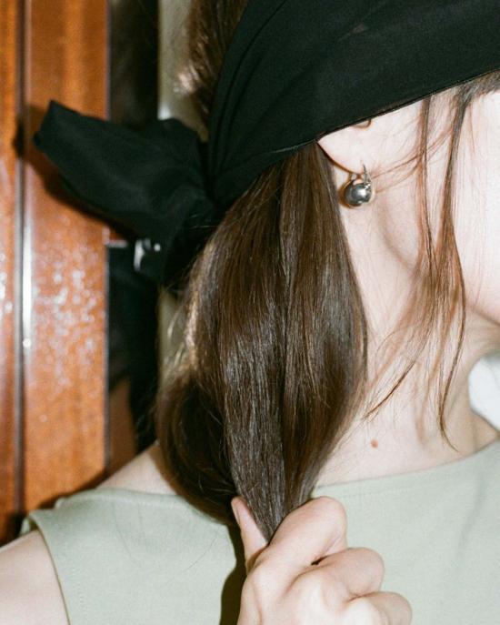  아니카 이네즈 이어링 엘립스  실버 - ANNIKA INEZ